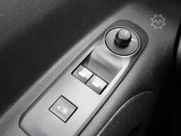 Peugeot Partner 1.2 PureTech 110Pk Benzine - Airco - Na...