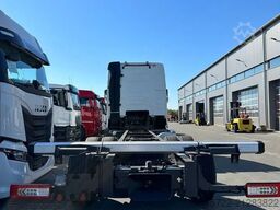 Volvo FH 460 6x2-4 Globetrott. Fahrgestell LAGER