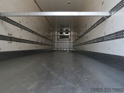 Chereau 3 Axle frigo trailer Carrier Vector 1800