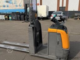 Jungheinrich ECE 225 Li-on 4pc available