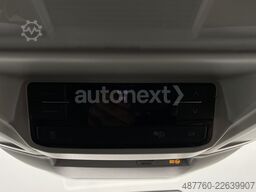 VW Crafter 35 Aut. *Rollstuhl-Rampe* 8-Sitze (5449)