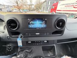 Mercedes-Benz Sprinter 214