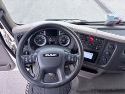 DAF LF 320 Sleeper Cab Koffer mit LBW Automatik AHK