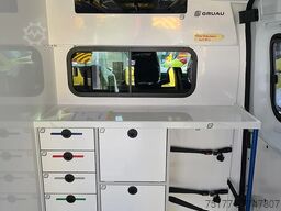 Renault Master ambulance