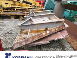  Feeding table Nordberg with Hopper