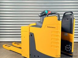 Jungheinrich ERE 225 - Service Neu - Batterie 80% - Garantie