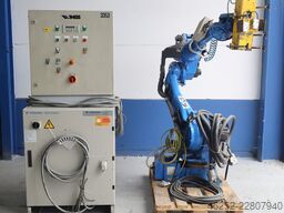 Yaskawa Motoman MH50 mit DX100