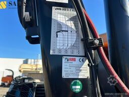 Mitsubishi Fuso Canter6C18/KranHIAB/4x4Allrad/Klima