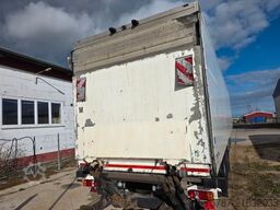 SCHMITZ CARGOBULL City Tiefkühler, 2. Achs drehbar, 3 to Ladebordw