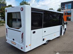 MERCEDES-BENZ 30 Sitzer Schul- Transferbus 519 Lagerfahrzeug