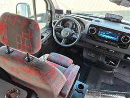 MERCEDES-BENZ 30 Sitzer Schul- Transferbus 519 Lagerfahrzeug