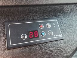MERCEDES-BENZ 30 Sitzer Schul- Transferbus 519 Lagerfahrzeug