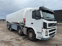 VOLVO FM 440 8x2*6 24.000 l. ADR Tanktruck