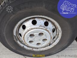 Peugeot Boxer 2.0 HDI BOX + LIFT