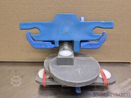 Stork portioning shackle (broiler)