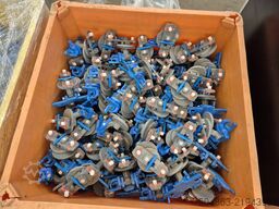 Stork portioning shackle (broiler)