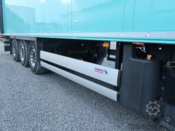 Schmitz Cargobull SKO 24 FP60 Carrier Vector 1550 Liftachse