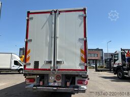 DAF CF 290 + 6X2 + CARRIER + LOADLIFT 2000KG + 2 CO...