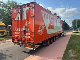 Schmitz Cargobull SKO24