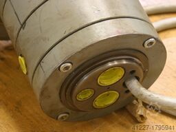 Huss mit Drehdurchlass