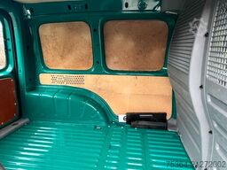 VOLKSWAGEN Caddy 1.9 TDi 77 KW L1H1 Ahk Schiebetür Euro 4