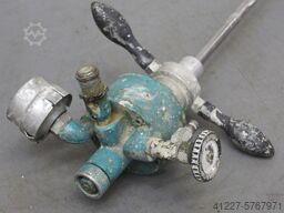 unbekannt mit Rührstab