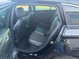 OPEL Astra Sports Tourer Navi Klima Kamera Motor NEU!