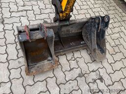 JCB 15C-1 / 1.455 H /  3 x Löffel / Kabine