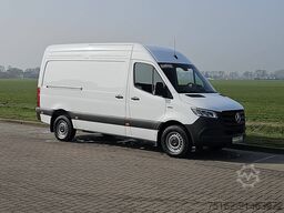 MERCEDES-BENZ ESPRINTER 320