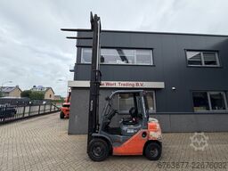 TOYOTA 02-8FDF25 duplo450 sideshift 2012 7400uur DIESEL