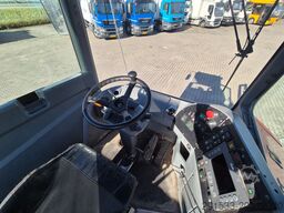 Kalmar TR6181 4X4 - 1 OWNER