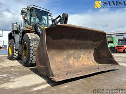 Komatsu WA 320PZ-6/Schaufel/SW/Motor qualmt