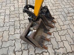 JCB 8008 CTS, 2021 BJ, 985BH, 3 x Löffel