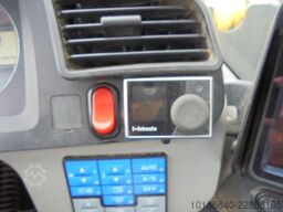 Komatsu WA500-8