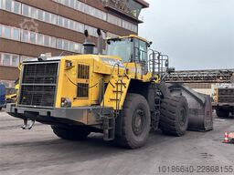 Komatsu WA600-8E0