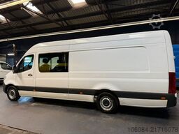 VOLKSWAGEN T6.1 Kasten 4 Motion Automatik LED NAVI AHK 2,5T