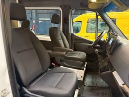 VOLKSWAGEN T6.1 Kasten 4 Motion Automatik LED NAVI AHK 2,5T