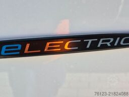 MERCEDES-BENZ Sprinter 420 Elektro bis zu 19 Schlafsessel