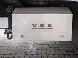 Wiese Gabelstaplertransporter mit Rampe