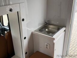 IVECO M752 3-4 Pferde kl. Wohnung.