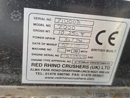 Red Rhino 7000 jaw crusher