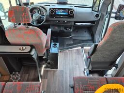 MERCEDES-BENZ Sprinter 519 30 Sitzer  Lagerfahrzeug Transfer-S