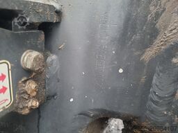 Yanmar VIO 57-6A with 3 excavator buckets