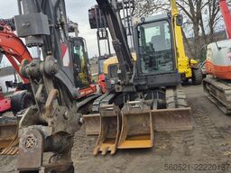 Volvo ECR88D - Powertilt + hydr. Schnellwechsler + 3 Löf