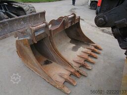 Volvo ECR88D - Powertilt + hydr. Schnellwechsler + 3 Löf
