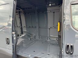 Iveco Daily 35S18 HA8 *R3.520mm*Automatik*Kamera*ACC*