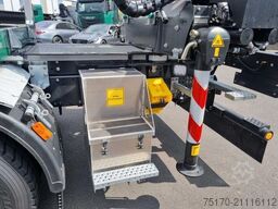 Iveco X-WAY AS300X57ZP ON+ 6x4 Palfinger Epsilon M12 Z