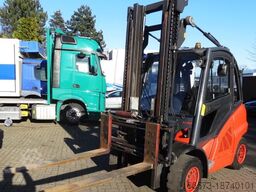 LINDE H40D AC Zinkenversteller Seitenschieber