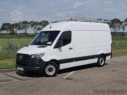MERCEDES-BENZ SPRINTER 315 L2H2 LED RWD Mbux!