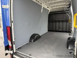 IVECO 35S14E V LED / AHK-3,5T / ACC